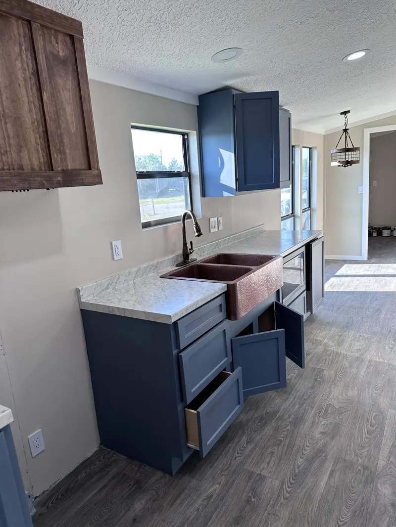 Kitchen cabinet finish